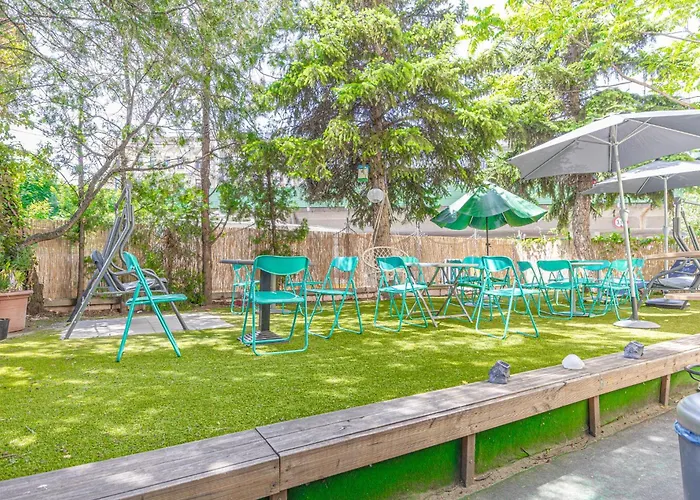 Cozy Danube With Garden Access & 15 Min To Center