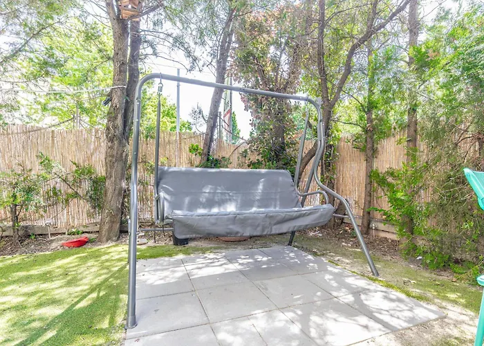 Cozy Danube With Garden Access & 15 Min To Center Apartment